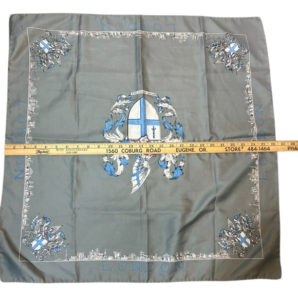 Gray and Blue London Themed Scarf - Picture 14 of 15